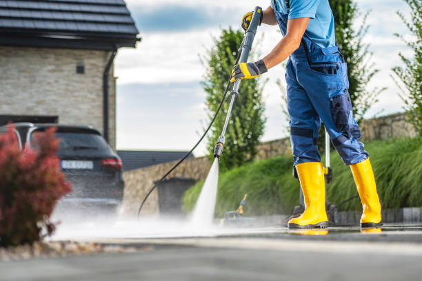 Best Sidewalk and Walkway Cleaning  in East Mckeesport, PA